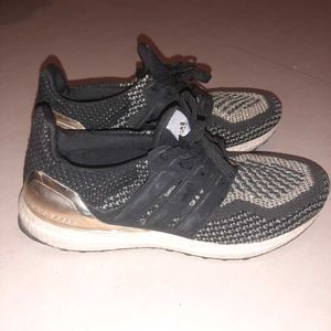 Gold &amp; Black Sport Shoes - Women
