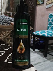 Streax Shampoo Hair Colour - Natural Black