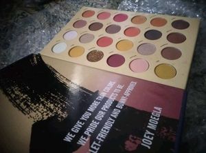 UTRUST Eye Shadow Palette 72 Shades