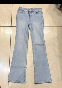 Light Wash Flare low waist Jeans