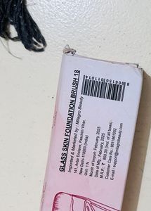 Milagro Brand - GLASS SKIN FOUNDATION BRUSH