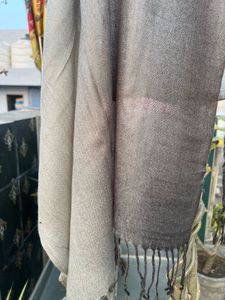 Elegant Dual Colour Stole.