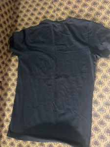 H&amp;M black tee 🫰🏻