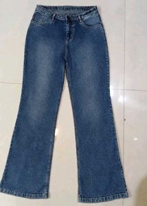 Classic Blue Flare Jeans💙