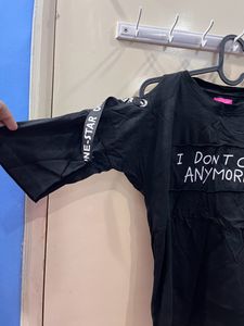 Black Tshirt With Ribbon Bow