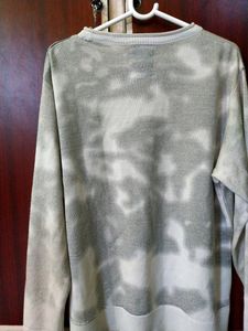 White Sweatshirt