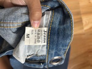 Stylish Blue Denim Jeans with Belt Detail