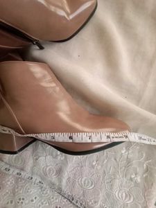 nude/Tan Boot