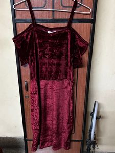 Vaararo Women Maroon Velvet Stylish Dress