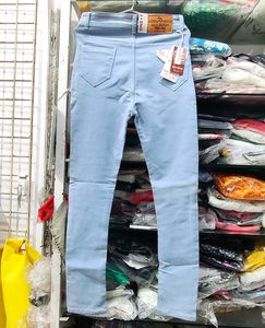 28, 30 size Light Wash Skinny Jeans