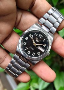 Vintage Seiko 5 Automatic Watch