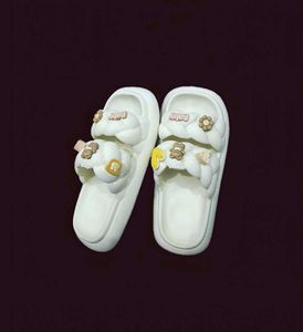 Trendy comfort women slippers