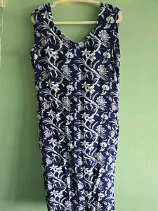 Blue Floral Sleeveless kurta set
