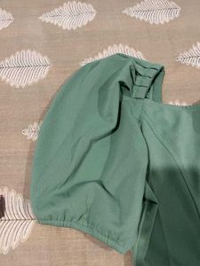 Chic Green Puff Sleeve Top