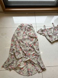 Floral Off-Shoulder Ruffle Top