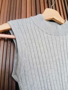 Sleeveless Mock Neck Ribbed Top