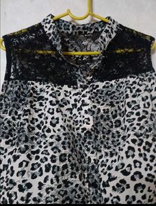 Stylish Women's Tops - Set of 2