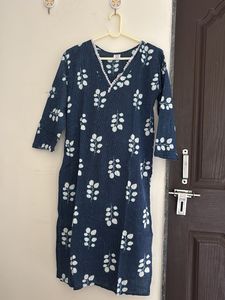 Blue Leaf Print V-Neck Kurta