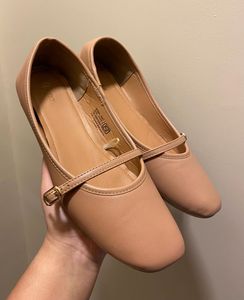 Elegant Tan Ballerina Flats with Buckle Strap