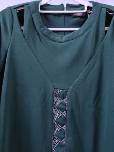 AAGURI-  Green with Unique Design
