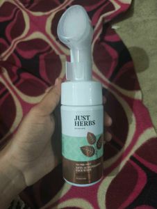 Just Herbs Anti-Acne Foaming Face Wash