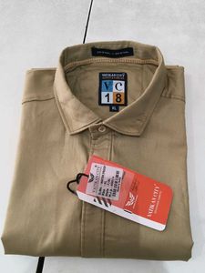 Men's Casual Button-Down Shirt