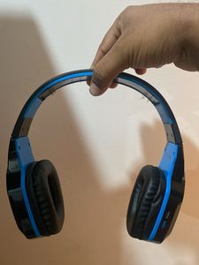 Boat Rockerz On Ear Headphones