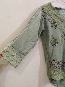 Boho Embroidered V-Neck Tunic Top