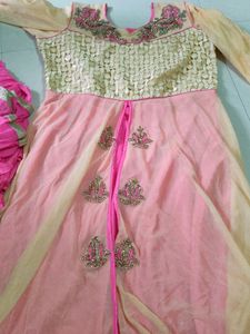 Good Condition Kurta Set. XL Size. Colour Pink And Golden.