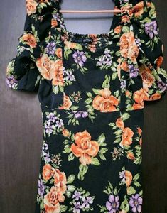 harpa Midi Dress