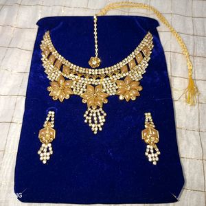 Golden Jewellery Set