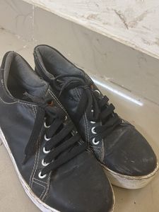 Black Fashion Sneakers