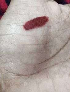 Huda Beauty Liquid Matte Lipstick