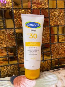 Cetaphil Sun SPF 30 Light Gel