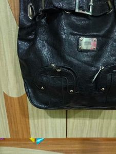 Chic Black Faux Leather Shoulder Bag