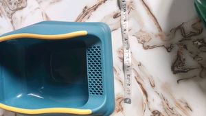 Blue &amp; Yellow Cat Litter Box