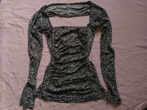 Leopard Print Ruched top