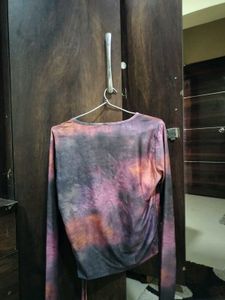 Tie-Dye Long Sleeve Top