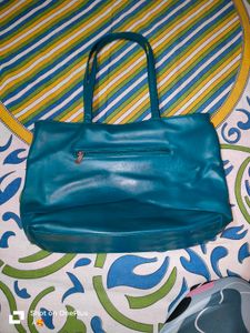 Caprese Shoulder Bag For Women 💐
