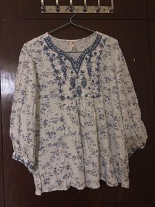 Floral Embroidered Tunic Top