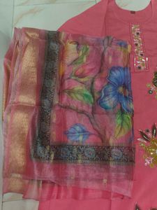 Embroidered Pink Kurti Set