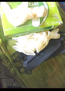 Disposable Gloves & Face Mask Set
