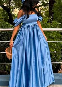 Elegant Blue Off-Shoulder Maxi Dress
