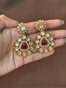 Exquisite Red Stone Necklace Set