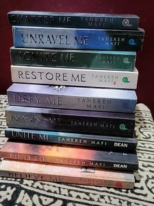 Shatter me Series
