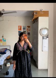 Black printed low neck kurta