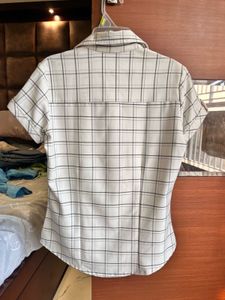 Women's Plaid Short-Sleeve Shirt