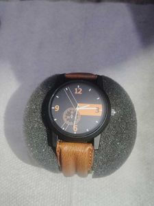 Leather With Black Frame Men Rist Watch