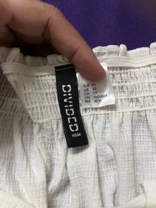 H&amp;M Crop Top