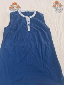 Elegant Blue Sleeveless Kurta